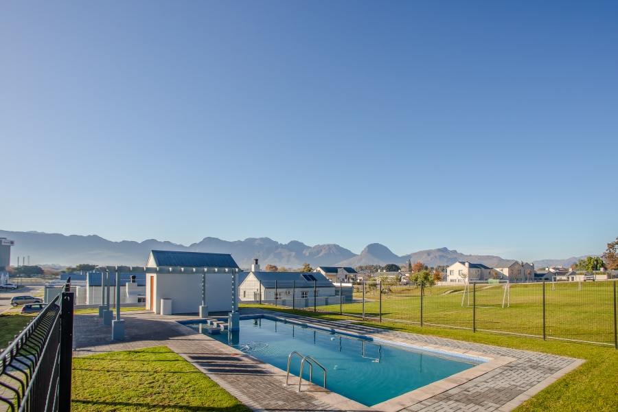 3 Bedroom Property for Sale in Honeydew Country Estate Western Cape